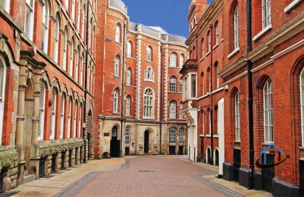 Flat 5, Super King Bed, Free Parking, Workspace, Free Wi-Fi Nottingham Buitenkant foto