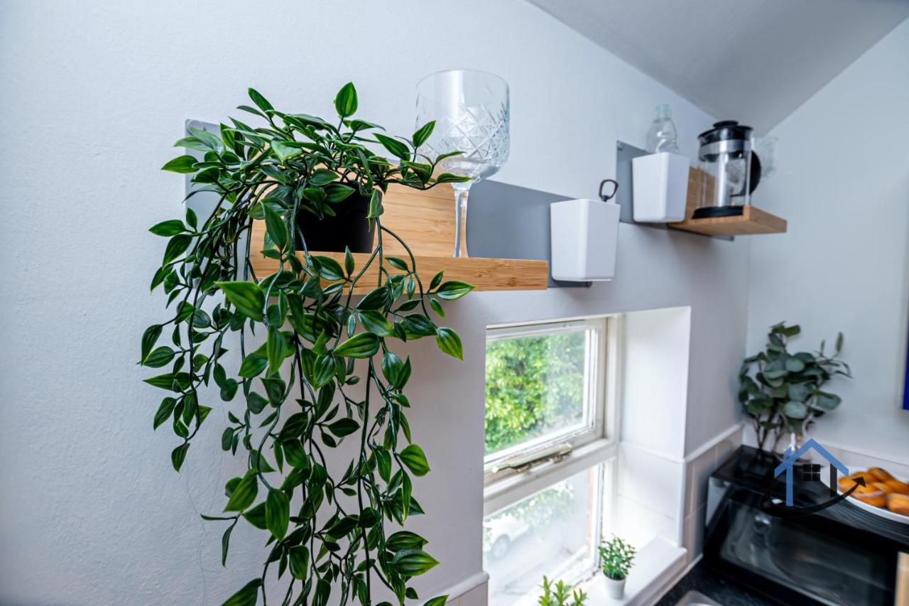 Flat 5, Super King Bed, Free Parking, Workspace, Free Wi-Fi Nottingham Buitenkant foto